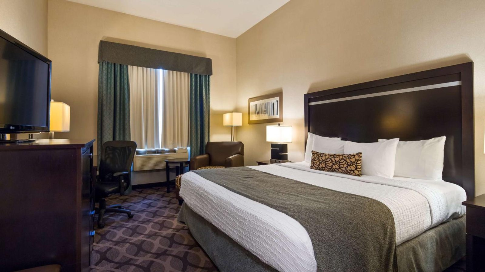 Best Western Plus Travel Hotel Toronto Airport — photo 3