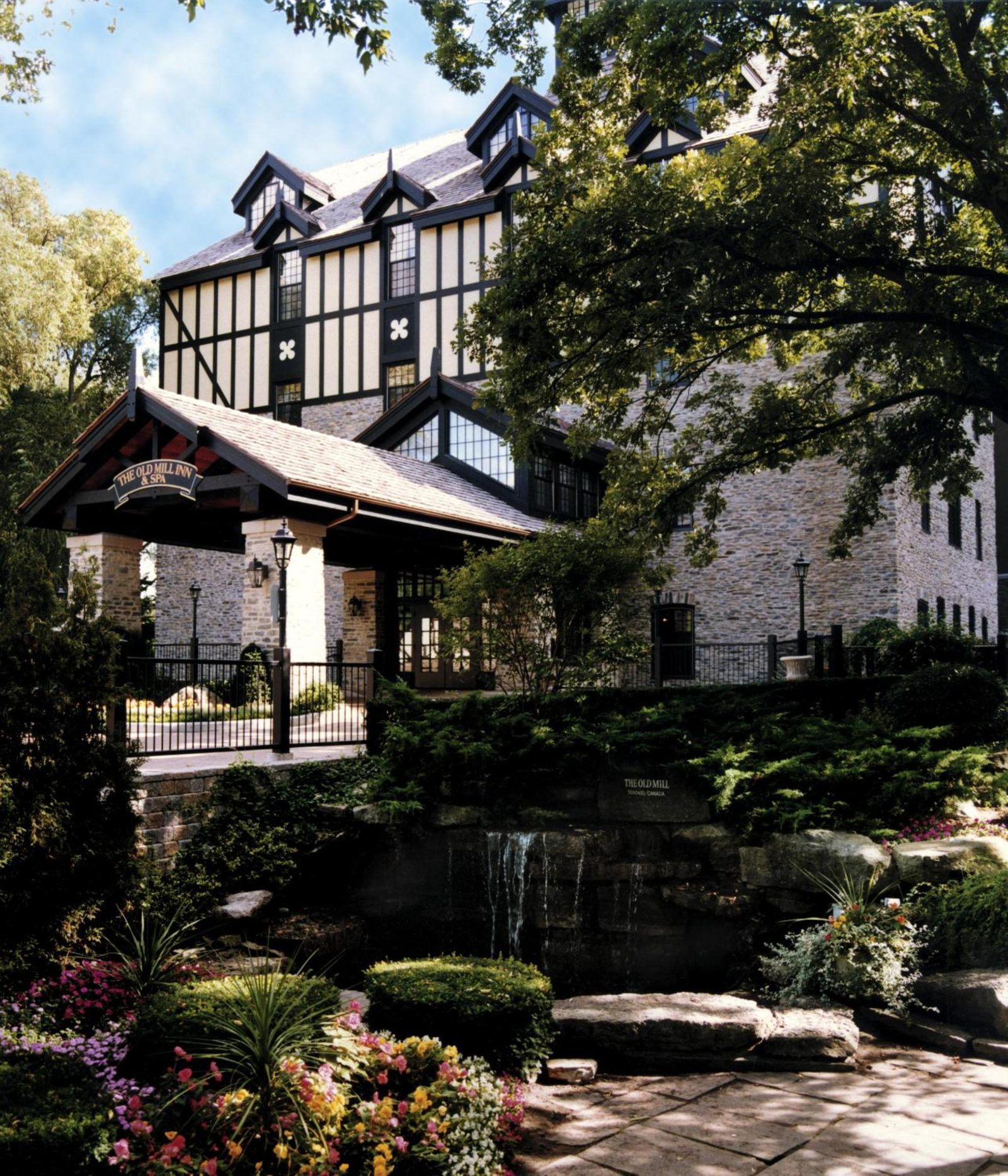 Old Mill Toronto Hotel — photo 2