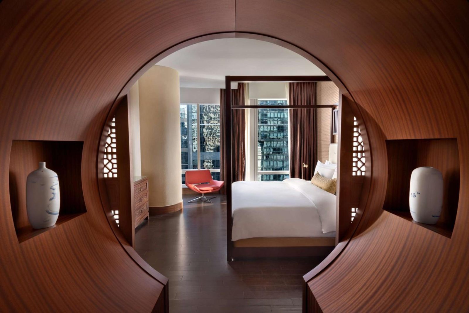 Shangri-La Toronto — photo 2