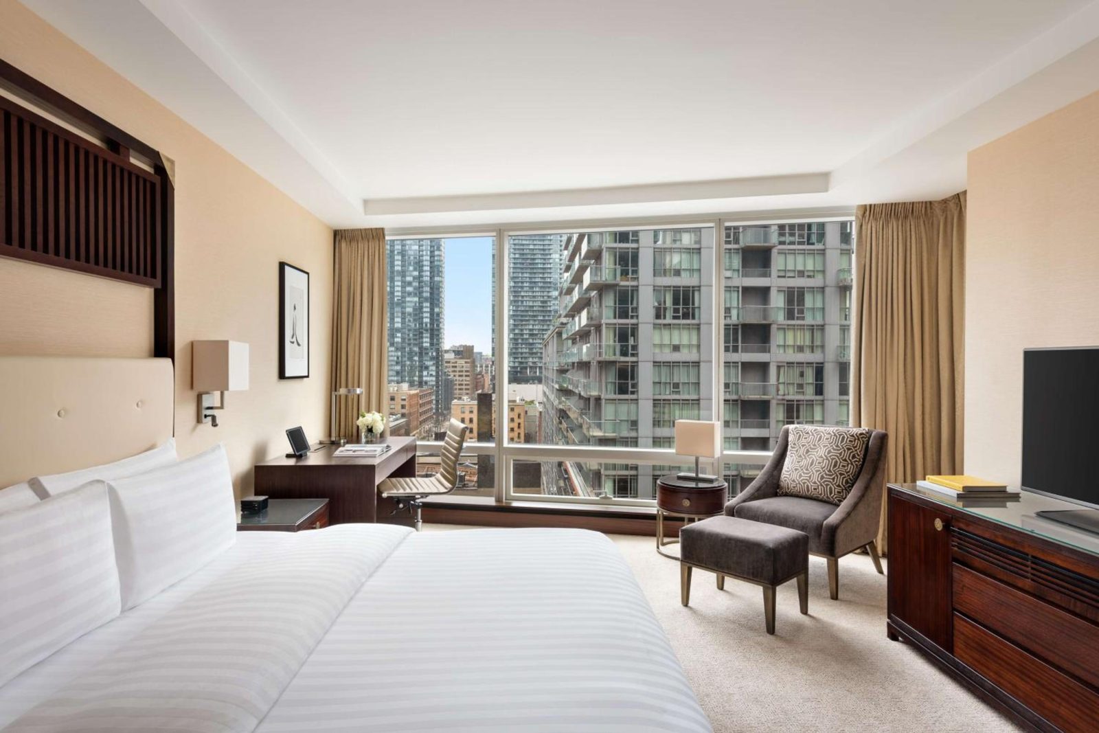 Shangri-La Toronto — photo 7