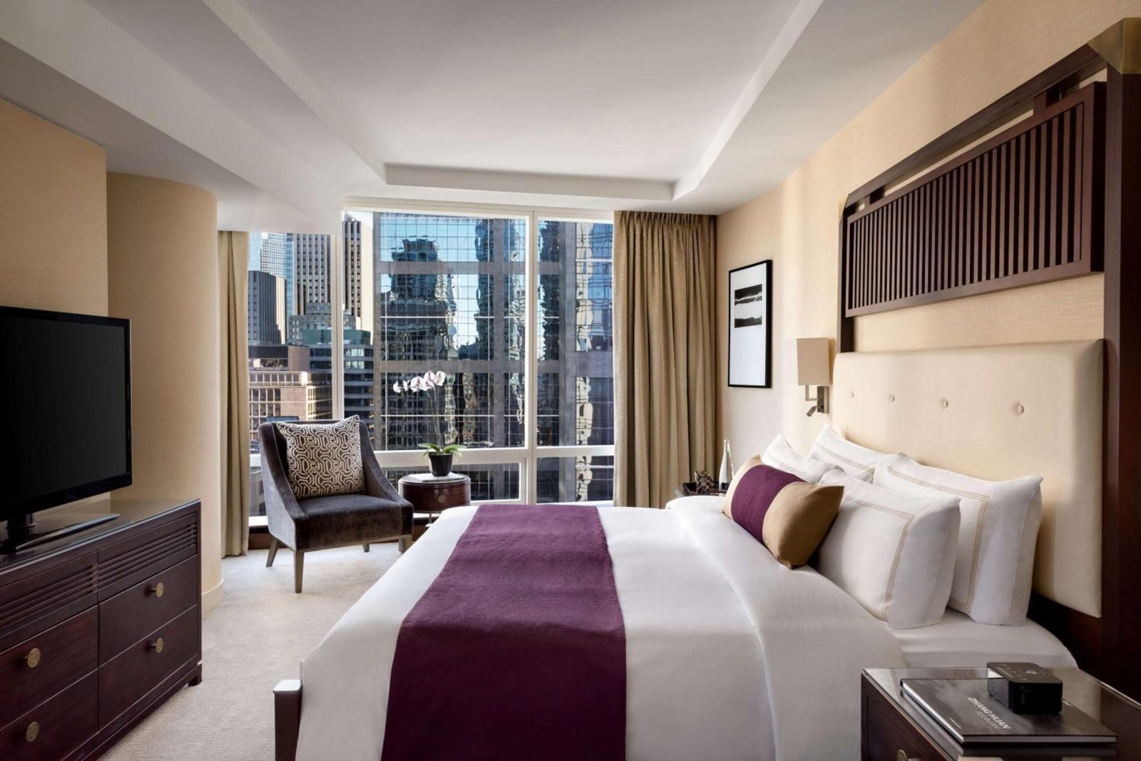 Shangri-La Toronto — photo 3