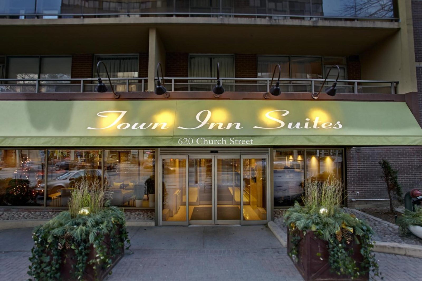 Town Inn Suites Hotel — photo 2