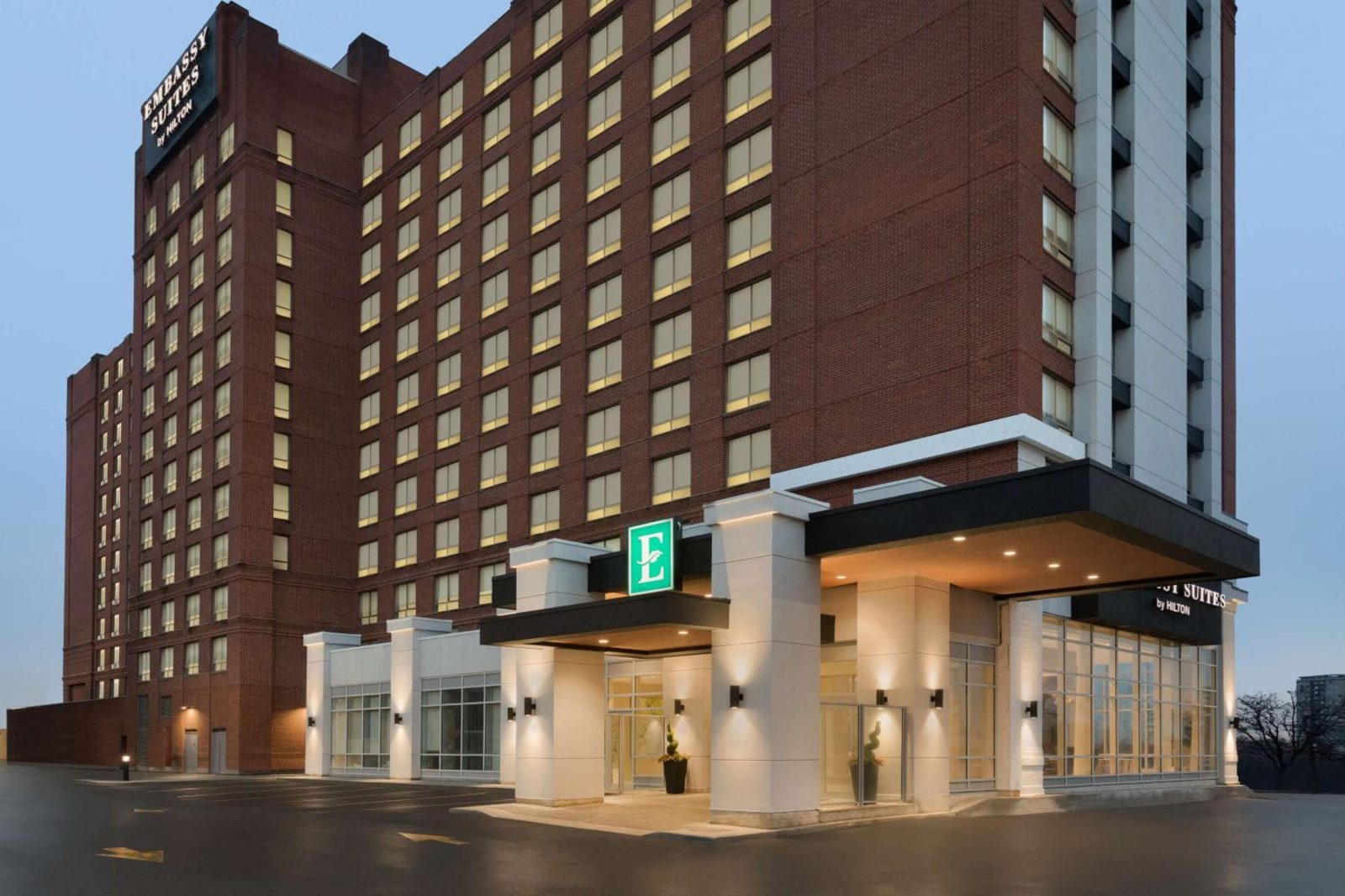 Embassy Suites By Hilton Toronto Airport — photo 2