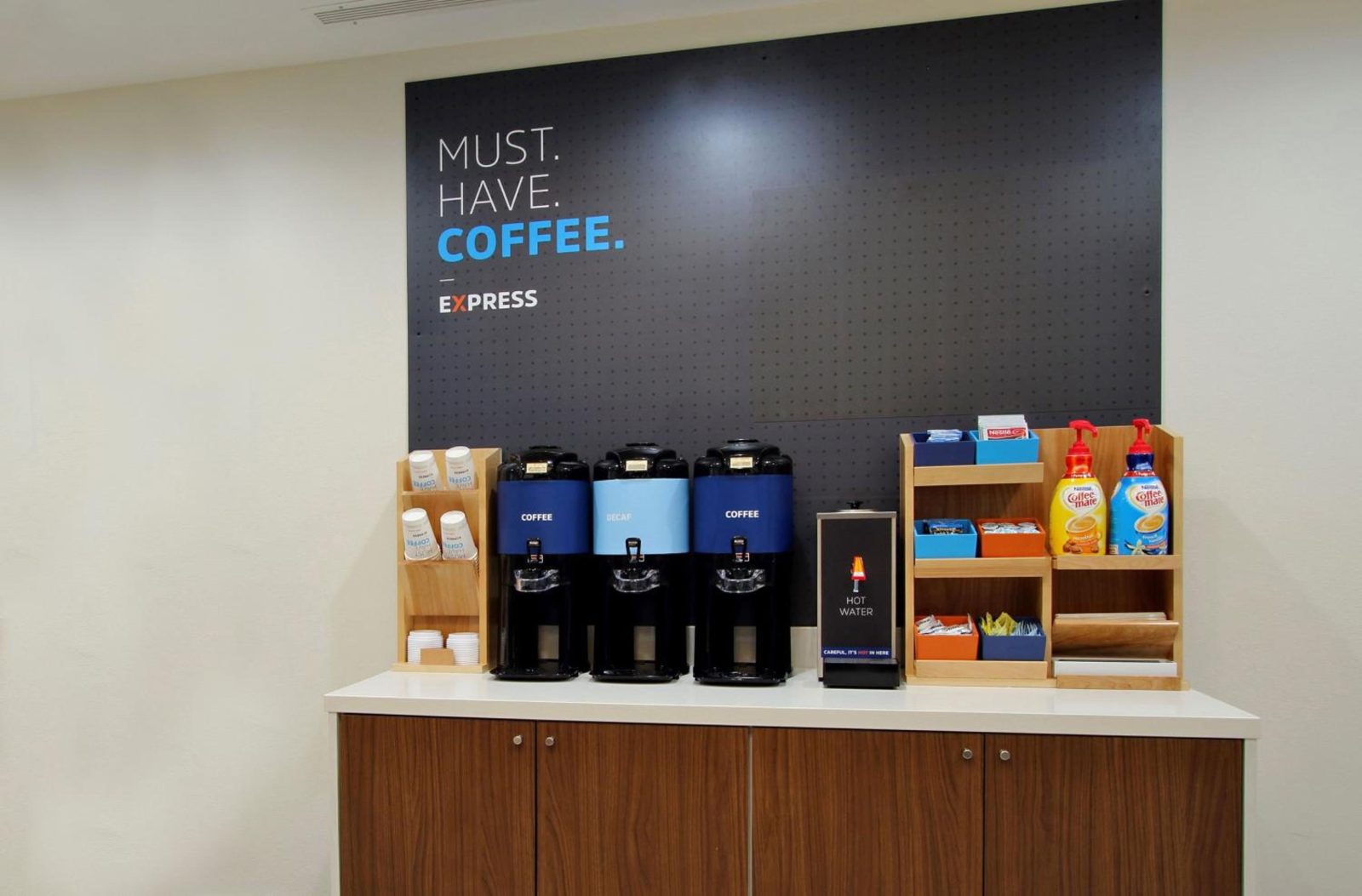 Holiday Inn Express & Suites Toronto Airport South by IHG — photo 5